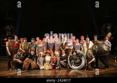 Sydney, Australien. 1. Oktober 2019. Cirque du Soleil Produktion KURIOS - Kabinett der Kuriositäten im Entertainment Viertel, Moore Park, Credit: Richard Milnes/Alamy leben Nachrichten Stockfoto