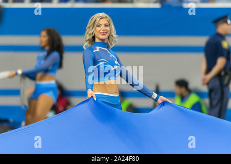 DETROIT, MI - 29. SEPTEMBER: Detroit Lions Cheerleader während der Halbzeit des NFL Spiel zwischen Kansas City Chiefs und Detroit Lions am 29 September, 2019 im Ford Field in Detroit, MI (Foto von Allan Dranberg/Cal Sport Media) Stockfoto