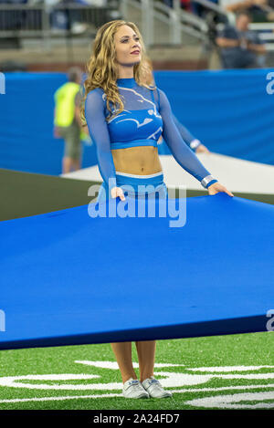 DETROIT, MI - 29. SEPTEMBER: Detroit Lions Cheerleader während der Halbzeit des NFL Spiel zwischen Kansas City Chiefs und Detroit Lions am 29 September, 2019 im Ford Field in Detroit, MI (Foto von Allan Dranberg/Cal Sport Media) Stockfoto