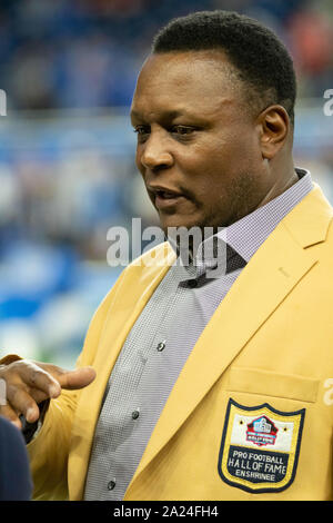 DETROIT, MI - 29. SEPTEMBER: ehemaligen Löwen Barry Sanders zurück laufen Gespräche mit dem Personal vor der NFL Spiel zwischen Kansas City Chiefs und Detroit Lions am 29 September, 2019 im Ford Field in Detroit, MI (Foto von Allan Dranberg/Cal Sport Media) Stockfoto