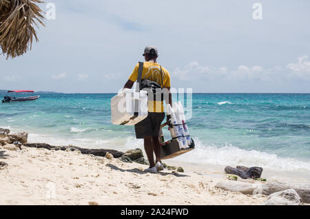 Typische Szene der Playa Blanca auf der Insel Baru Stockfoto