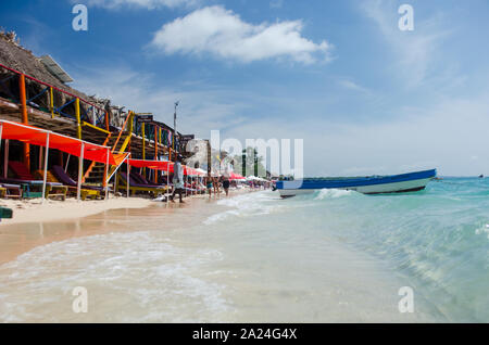 Typische Szene der Playa Blanca auf der Insel Baru Stockfoto