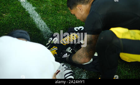 Pittsburgh, PA, USA. 30 Sep, 2019. James Conner #30 Während der Pittsburgh Steelers vs Cincinnati Bengals am Heinz Feld in Pittsburgh, PA. Jason Pohuski/CSM/Alamy leben Nachrichten Stockfoto