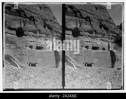 Petra (Wadi Musa). El-Habis Bereich. Die unvollendete Grab. Übersicht Methode der Anfang von oben und unten arbeiten. El-Habis Stockfoto