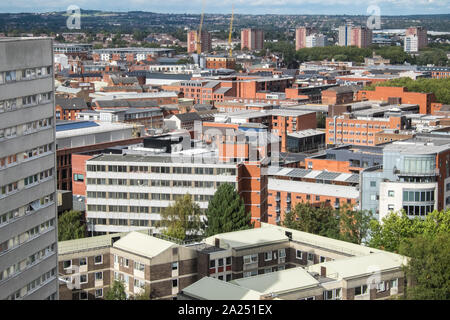 Skyline, Block, der, Wohnungen, Hochhaus, Bausteine, aus, Dachgarten, auf, der Bibliothek von Birmingham, Birmingham, West Midlands, Midlands, England, UK, GB, Großbritannien, Stockfoto