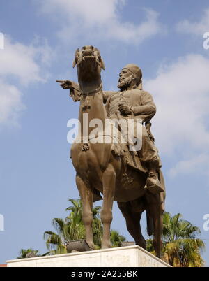 Statue von Ibrahim Pascha (1789-1848) in der Zitadelle von Kairo, Ägypten. Er war der älteste Sohn von Muhammad Ali, der Wali und unerkannten Khedive von Ägypten und dem Sudan. Er diente als allgemeiner in der ägyptischen Armee. Im letzten Jahr seines Lebens gelang es ihm, seine noch lebenden Vater als Herrscher von Ägypten und Sudan Stockfoto