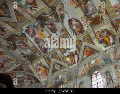 Gemalten Szenen aus der Sixtinischen Kapelle von Michelangelo. Michelangelo di Lodovico Buonarroti Simoni (1475-1564) ein italienischer Bildhauer, Maler, Architekt und Dichter der Renaissance. Stockfoto