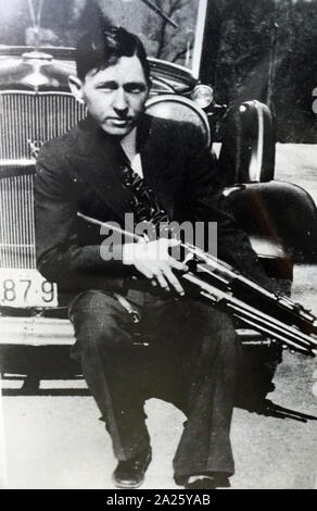 Ein Foto von Clyde Barrow. Clyde Chestnut Barrow (1909-1934), Ein amerikanischer Verbrecher, um die mittleren Staaten der USA mit Bonnie Parker und ihrer Bande während der Großen Depression gereist. Stockfoto
