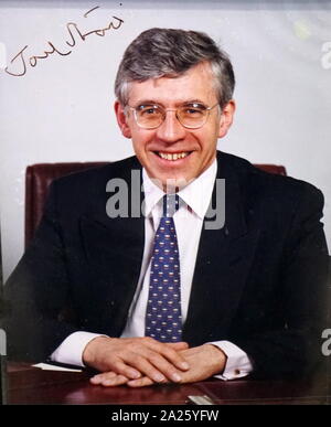 Handsignierte Foto von Jack Straw. Jack Whitaker Stroh (*1946) Ein britischer Politiker und ehemaliger Innenminister und Außenminister. Stockfoto