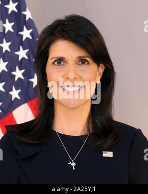 Ein Foto von Nikki Haley (1972-) ein amerikanischer Politiker, der als Botschafter der Vereinigten Staaten bei den Vereinten Nationen Form 2017 bis 2018 gedient. Stockfoto