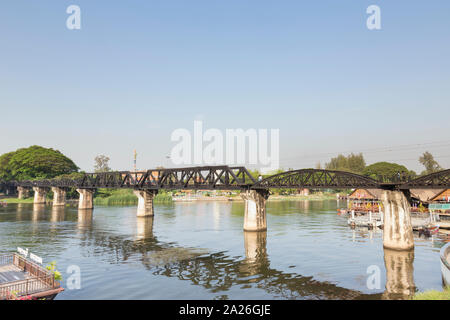 Die Brücke am Kwai in Kanchanaburi, Thailand Stockfoto