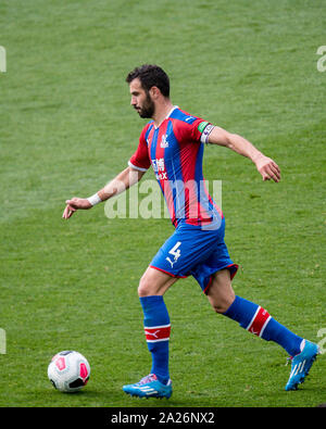 LONDON, ENGLAND - 28. SEPTEMBER: Luka Milivojevic zählte von Crystal Palace während der Premier League Match zwischen Crystal Palace und Norwich City an Selhurst Park am 28. September 2019 in London, Vereinigtes Königreich. (Foto von Sebastian Frej) Stockfoto