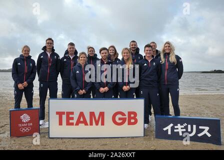 Poole. Vereinigtes Königreich. 01. Oktober 2019. (L und R) Emma Wilson (RS:X-Windsurfer der Frauen), Chris Grube (470 mens zwei Person beiboot), Stuart Bithell (Mens 49er), Hannah Mühlen (Frauen 470 zwei Person beiboot), Alison junge Frauen (Laser radial), Lukas Geduld (mens 470 zwei Person beiboot), Eilidh Mcintyre (Frauen 470 zwei Person beiboot), Charlotte Dobson (Frauen 49er Skiff), Giles Scott (mens eine Person beiboot), Dylan Fletcher (Mens 49er Skiff), Tom Squires (RS:X-Windsurfer mens) und Saskia Tidet. Credit: Sport in Bildern/Alamy leben Nachrichten Stockfoto