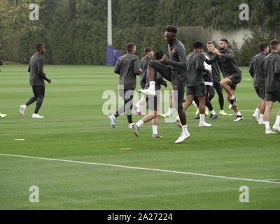 Cobham, Großbritannien. 01 Okt, 2019. Cobham, Surrey, UK Chelsea Football Club, Spieler, Zug für die Champions League Spiel bei LOSC Lille in Frankreich, morgen 2. Oktober, 2019 Quelle: Motofoto/Alamy leben Nachrichten Stockfoto