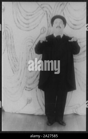 Portrait von Zero Mostel, wie Leopold Bloom in Ulysses in der Nacht ... Stockfoto