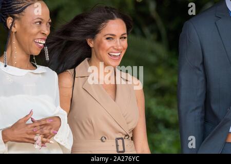 Johannesburg, Südafrika. 01 Okt, 2019. Meghan, Herzogin von Sussex an der Universität von Johannesburg, am 01. Oktober 2019, zu einer Diskussionsrunde mit dem Verband der Commonwealth Universitäten (ACU), von dem Sie ist Schirmherrin für den 1. eine 2 Tage Besuch in Johannesburg Credit: Albert Nieboer/Niederlande/Point de Vue |/dpa/Alamy Leben Nachrichten teilnehmen Stockfoto