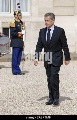 Paris, Frankreich. 30 Sep, 2019. Emmanuel Längestrich empfängt ausländische Staats- und Regierungschefs Tribut an Präsident Jacques Chirac zu bezahlen. Stockfoto