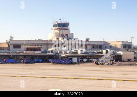 Burbank, Kalifornien - 10. April 2019: Terminal von Burbank Bob Hope Airport (BUR) in Kalifornien. | Verwendung weltweit Stockfoto