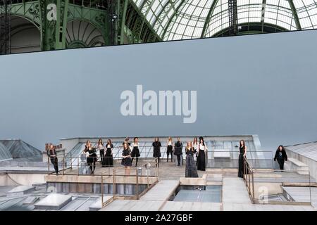 Paris, Frankreich. 01 Okt, 2019. CHANEL SS 20 Start- und Landebahn bei der Paris Fashion Week - Paris, Frankreich 01/10/2019 | Verwendung der weltweiten Kredit: dpa/Alamy leben Nachrichten Stockfoto