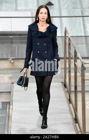 Paris, Frankreich. 01 Okt, 2019. CHANEL SS 20 Start- und Landebahn bei der Paris Fashion Week - Paris, Frankreich 01/10/2019 | Verwendung der weltweiten Kredit: dpa/Alamy leben Nachrichten Stockfoto