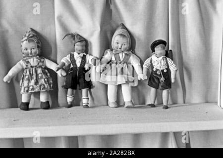 Puppenwerk Lauscha in Thüringen 1940-50 s. Doll Factory in Lauscha, Thüringen, 1940-50 s Stockfoto