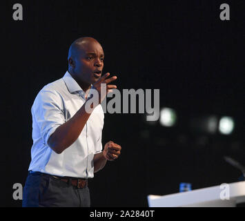 Manchester, Großbritannien. 01 Okt, 2019. MANCHESTER, Großbritannien. Konservativen Kandidaten Londoner Bürgermeister Shaun Bailey, spricht auf dem Parteitag der Konservativen in Manchester. Credit: Dave Johnston/Alamy leben Nachrichten Stockfoto