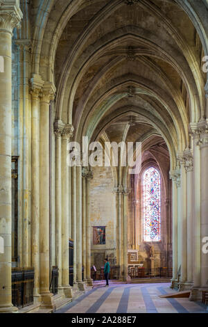 Inneren ambulante Cathédrale Saint-Gatien Kathedrale, Tours, Indre-et-Loire, Centre, Frankreich Stockfoto