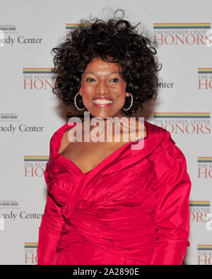 Washington, District of Columbia, USA. 4. Dez 2010. Jessye Norman kommt für die formale Artist Abendessen im United States State Department in Washington, DC am Samstag, 4. Dezember 2010 Credit: Ron Sachs/CNP/ZUMA Draht/Alamy leben Nachrichten Stockfoto