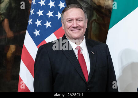 Rom, Italien. 01 Okt, 2019. US-Staatssekretär Michael Richard Pompeo während des Treffens mit Ministerpräsident Giuseppe Conte im Palazzo Chigi. Credit: SOPA Images Limited/Alamy leben Nachrichten Stockfoto