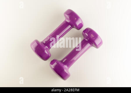 Ein Kilogramm purpur Hantel Gummi beschichtet Stockfoto