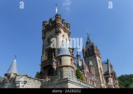 Fassade von Schloss Drachenburg in Bonn, Deutschland Stockfoto