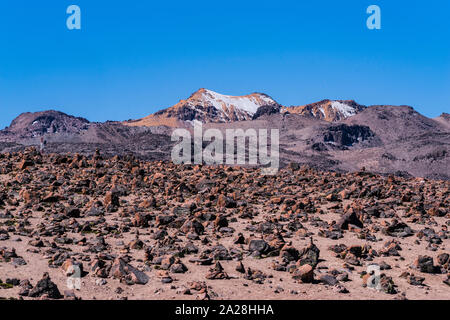 Sicht der Vulkane in Patapampa, Arequipa, Anden, Peru. Stockfoto