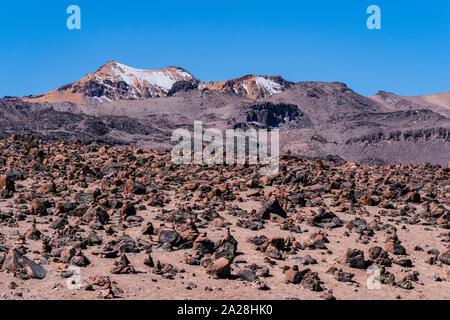 Sicht der Vulkane in Patapampa, Arequipa, Anden, Peru. Stockfoto