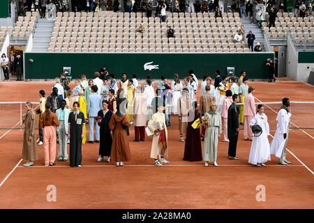 Paris, Frankreich. 01 Okt, 2019. LACOSTE SS 20 Start- und Landebahn bei der Paris Fashion Week - Paris, Frankreich 01/10/2019 | Verwendung der weltweiten Kredit: dpa/Alamy leben Nachrichten Stockfoto
