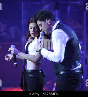 Yahir Othón Parra Durante su Concierto en El Palenque de la Feria de Leon Guanajuato el 16 de Enero del 2014.. (* Foto: TiradorTercero/NortePhoto*) Stockfoto