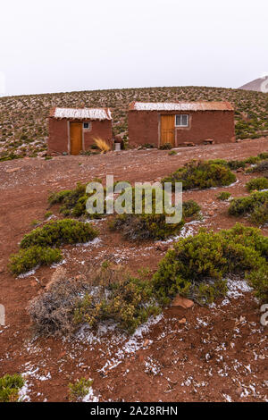 Leichter Schneefall in den Anden Dorf Machuca, Höhe über 4.000 m, San Pedro de Atacama, Región de Antofagasta, Chile, Lateinamerika Stockfoto