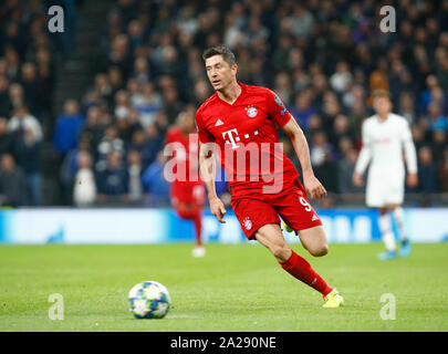 London, Großbritannien. 01 Okt, 2019. LONDON, VEREINIGTES KÖNIGREICH 01. Oktober. Robert Lewandowski von FC Bayern München während UAFA Champions League Gruppe B zwischen den Tottenham Hotspur und dem FC Bayern München an der Tottenham Hotspur Stadion, London, UK, 01. Oktober 2019 Credit: Aktion Foto Sport/Alamy leben Nachrichten Stockfoto