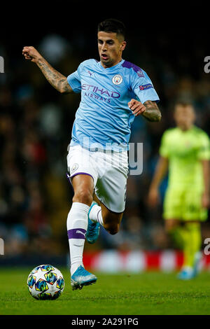 Manchester, Großbritannien. 01 Okt, 2019. Joao Cancelo von Manchester City während der UEFA Champions League Gruppe C Spiel zwischen Manchester City und Dinamo Zagreb an der Etihad Stadium am 1. Oktober 2019 in Manchester, England. (Foto von Daniel Chesterton/phcimages.com) Credit: PHC Images/Alamy leben Nachrichten Stockfoto