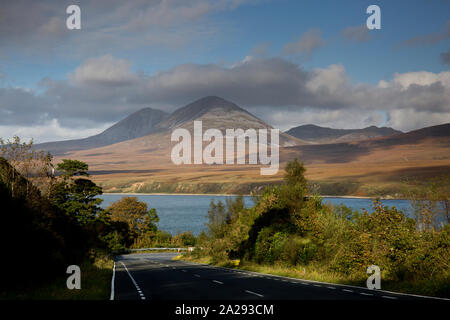 Die Paps des Jura aus Port Askaig, Islay, Schottland Stockfoto