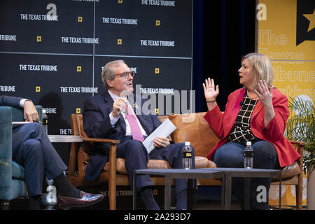 Austin, Texas, USA. 27 Sep, 2019. Bürgermeister Dee Margo von El Paso, TX und Nan Whaley von Dayton, OH sprechen auf Massenerschießungen in ihren Gemeinschaften während einer Texas Tribune Festival session on Sept. 27, 2019. Beide Städte wurden Opfer von massenerschießungen Stunden im August. Credit: Bob Daemmrich/ZUMA Draht/Alamy leben Nachrichten Stockfoto