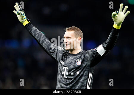 London, Großbritannien. 01 Okt, 2019. Ziel - Manuel Neuer von Bayern München feiert die 7. Ziel während der UEFA Champions League Match zwischen den Tottenham Hotspur und dem FC Bayern München an der Tottenham Hotspur Stadion, London, England am 1. Oktober 2019. Foto von Carlton Myrie. Nur die redaktionelle Nutzung, eine Lizenz für die gewerbliche Nutzung erforderlich. Keine Verwendung in Wetten, Spiele oder einer einzelnen Verein/Liga/player Publikationen. Credit: UK Sport Pics Ltd/Alamy leben Nachrichten Stockfoto