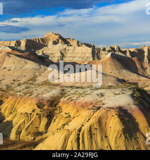 Badlands in der gelben Hügel Bereich der Badlands National Park in der Nähe der Wand, South Dakota Stockfoto