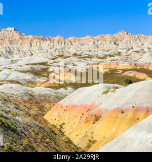 Badlands in der gelben Hügel Bereich der Badlands National Park in der Nähe der Wand, South Dakota Stockfoto