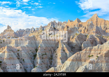 Gezackte badland Peaks in Badlands National Park in der Nähe der Wand, South Dakota Stockfoto