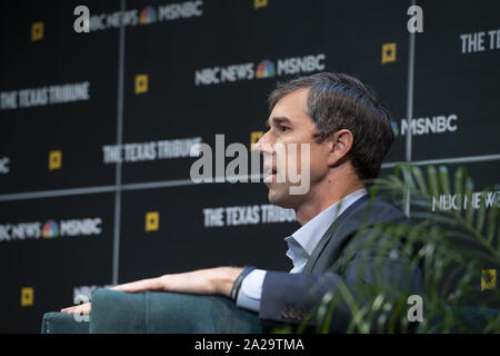 Austin, Texas, USA. 28 Sep, 2019. Demokratische Präsidentschaftskandidat Beto O'Rourke spricht mit Garrett Haake, MSNBC's Washington correspondent, während die Texas Tribune Festival. O'Rourke auf gun Kontrolle als wichtigen Kampagne Ausgabe folgenden tragischen El des letzten Monats Paso, TX Walmart schießen verriegelt ist. Credit: Bob Daemmrich/ZUMA Draht/Alamy leben Nachrichten Stockfoto