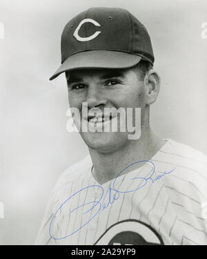 Handsignierte Bild von Pete Rose mit den Cincinnati Reds. Stockfoto