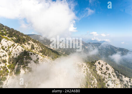 Luftbild des Taurusgebirge von oben Tahtali Berg in der Nähe von Kemer, Antalya, Türkei Stockfoto