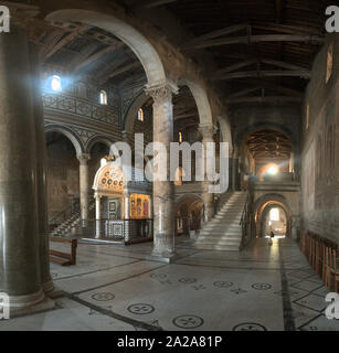 Innenraum der romanischen Kirche San Miniato al Monte, Florenz Stockfoto