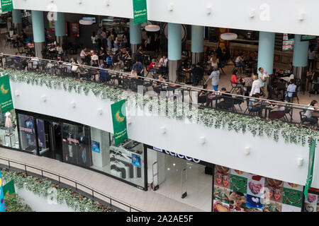 Modernes Einkaufszentrum in Nur-Sultan, Kasachstan Stockfoto