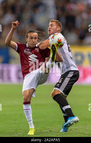 Simone Iacoponi (Parma) Diego Sebastian Laxalt Suarez (Torino) während Erie der Italienischen "Match zwischen Parma 3-2 Torino an Ennio Tardini Stadium am September 30, 2019 in Parma, Italien. (Foto von Maurizio Borsari/LBA) Stockfoto